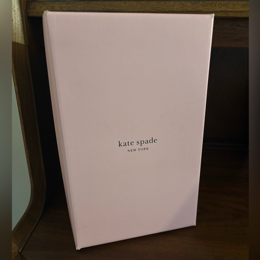 Kate Spade Bridal Flutes Mr and Mrs